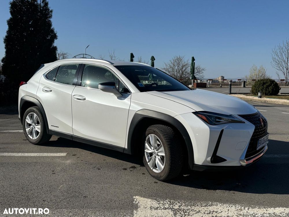 Lexus UX 250h Business Edition - 13