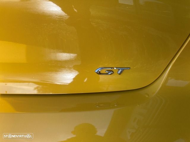 Peugeot e-208 GT+ - 10