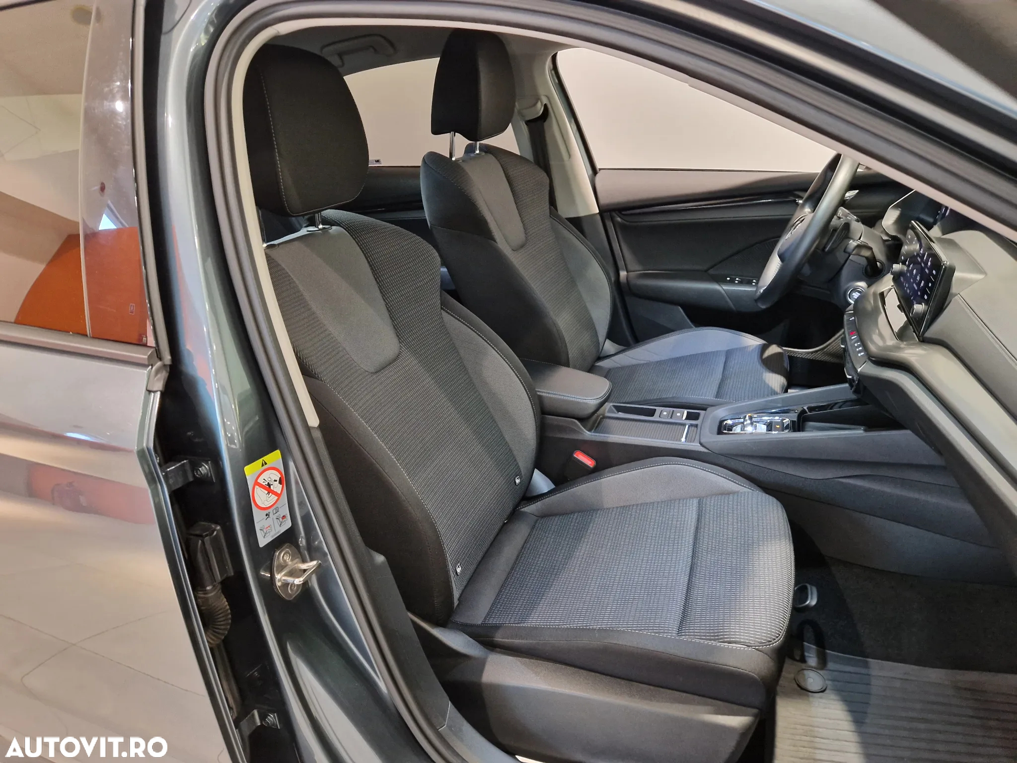 Skoda Octavia 2.0 TDI DSG Ambition - 13