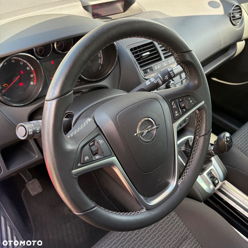 Opel Meriva - 10