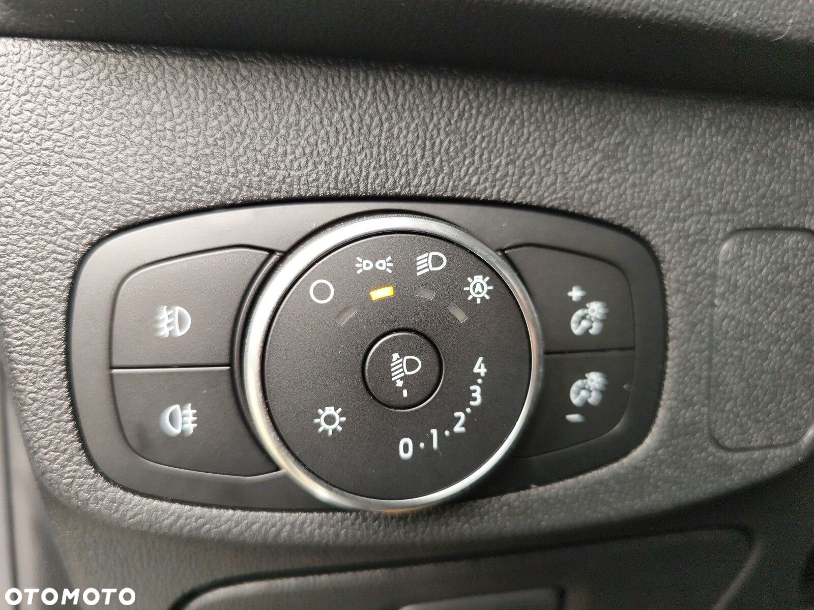Ford Focus - 21