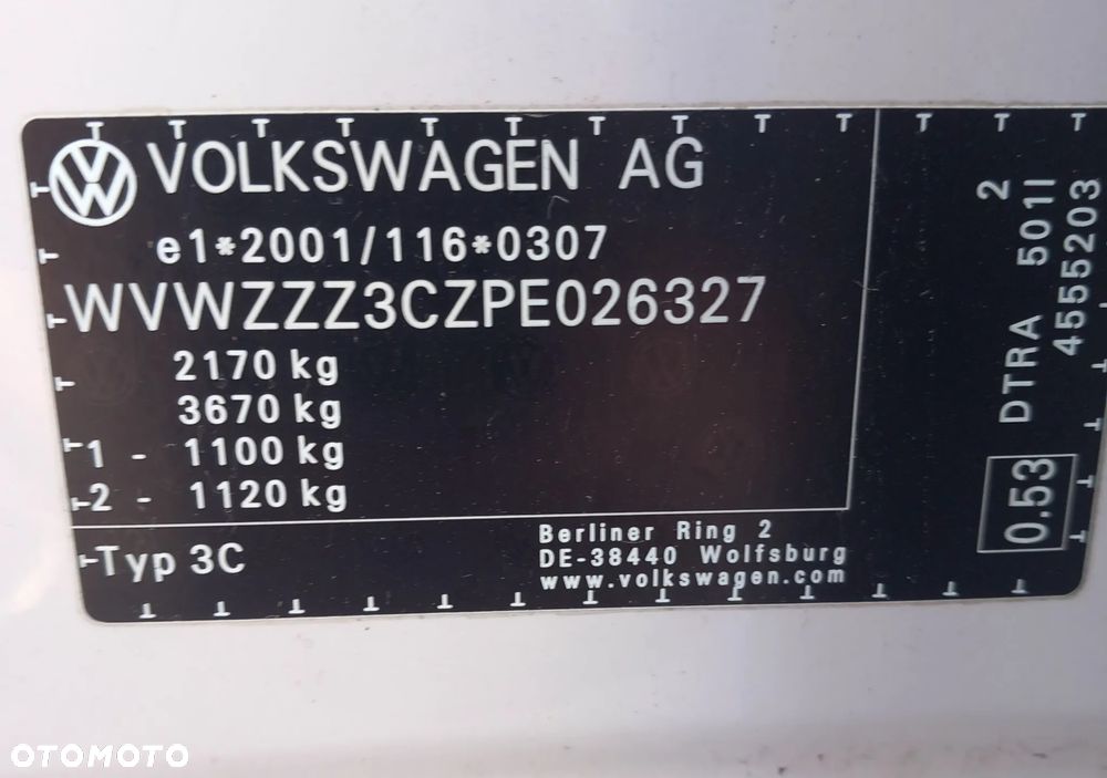 Volkswagen Passat - 16