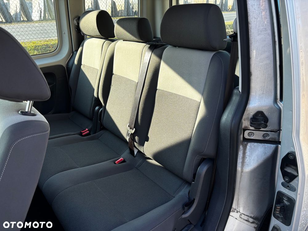 Volkswagen Caddy - 12