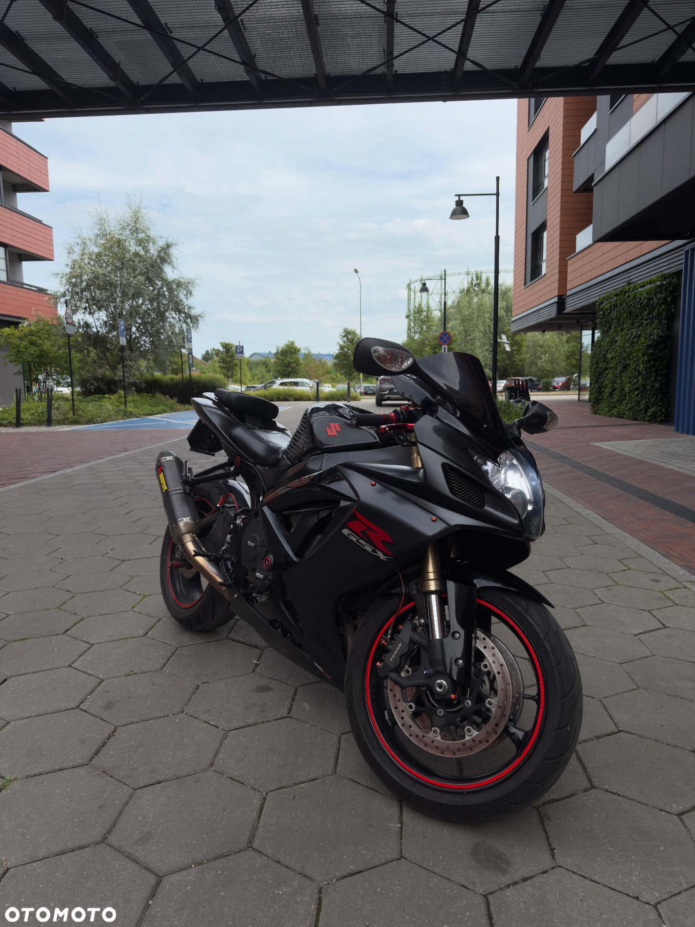 Suzuki GSX-R - 6