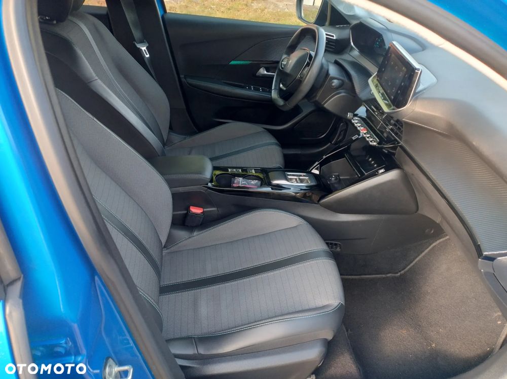 Peugeot 208 Elektromotor 136 Allure Pack - 11