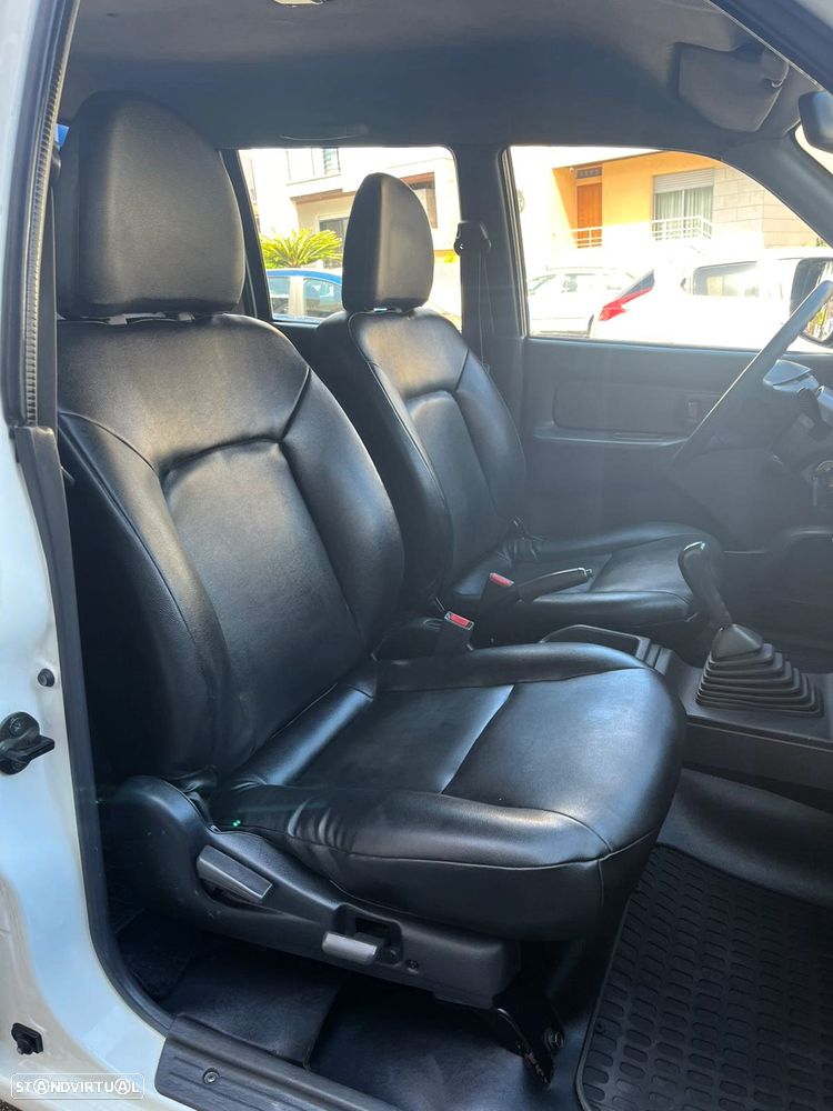 Mitsubishi L200 2.5 TD Cabine Dupla / Caixa Alumínio /  Com Iva - 35