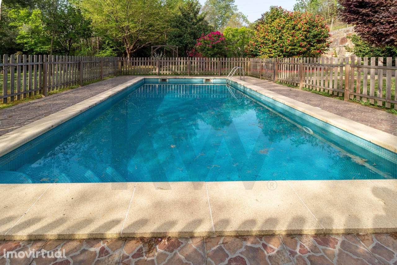 QUINTA EXCLUSIVA EM LOUSADA COM PISCINA E 400M2 DE ÁREA - Grande imagem: 2/60