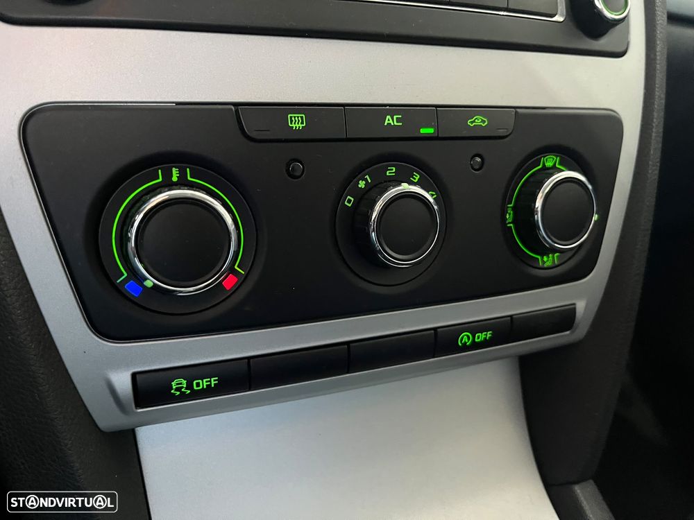 Skoda Octavia 1.6 TDI Sportline Pack - 14