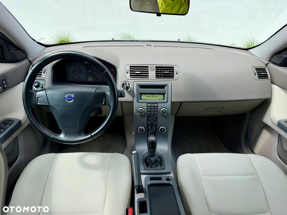 Volvo S40 2.0 - 9