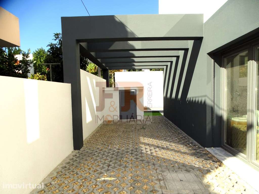 Moradia Duplex T3 com piscina e Pergúla Fernão Ferro - Grande imagem: 4/29