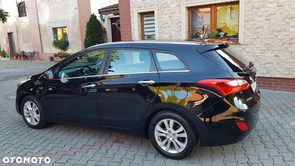 Hyundai i30 1.6 CRDi Premium - 5