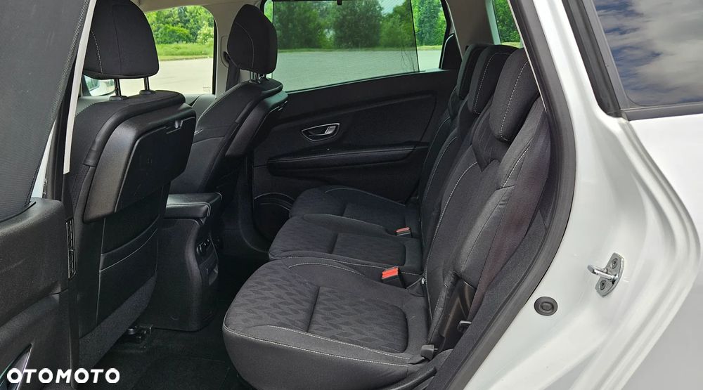 Renault Grand Scenic TCe 160 GPF EDC BUSINESS EDITION - 11