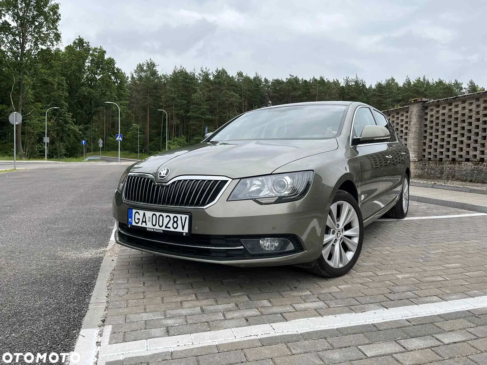 Skoda Superb 2.0 TSI Ambition DSG - 1