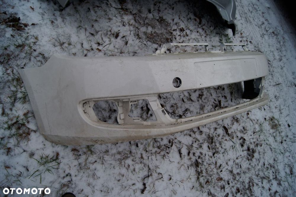 VW Golf 6 VI 5K0 Zderzak przód przedni - 2