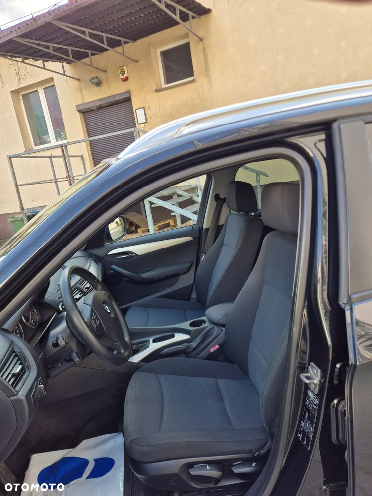 BMW X1 sDrive18d xLine - 10