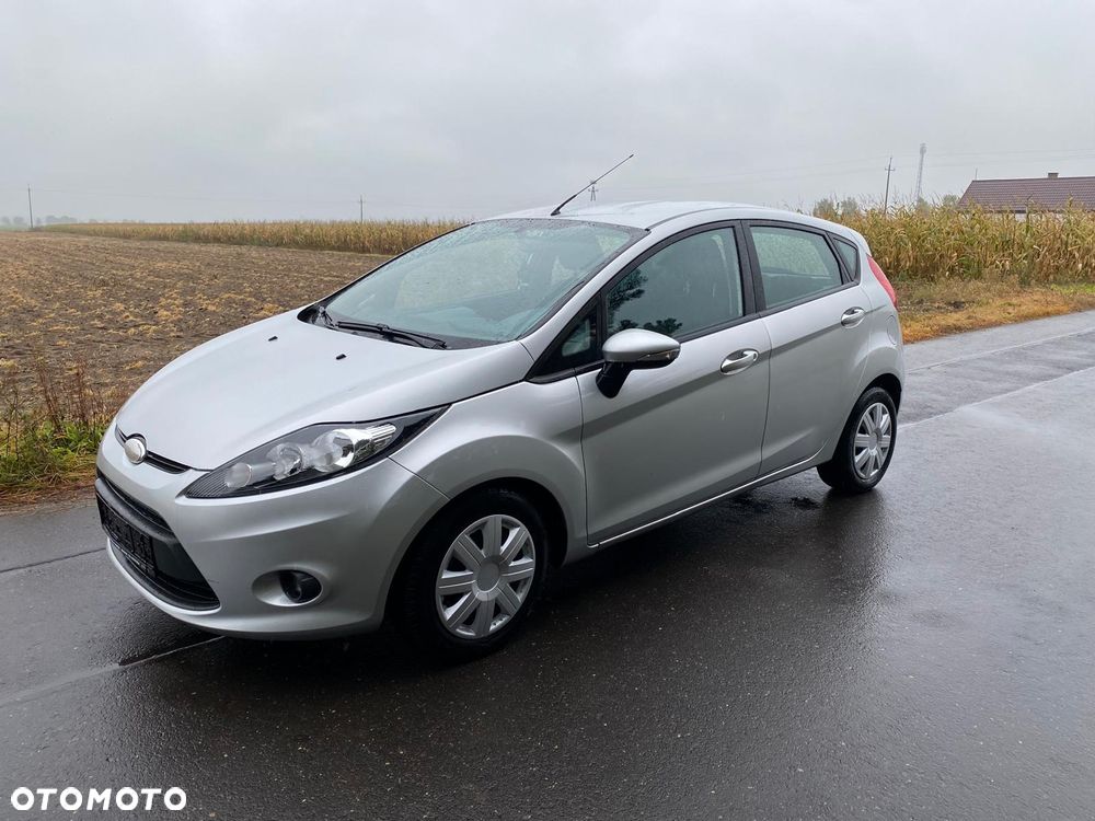Ford Fiesta 1.25 Celebration - 1