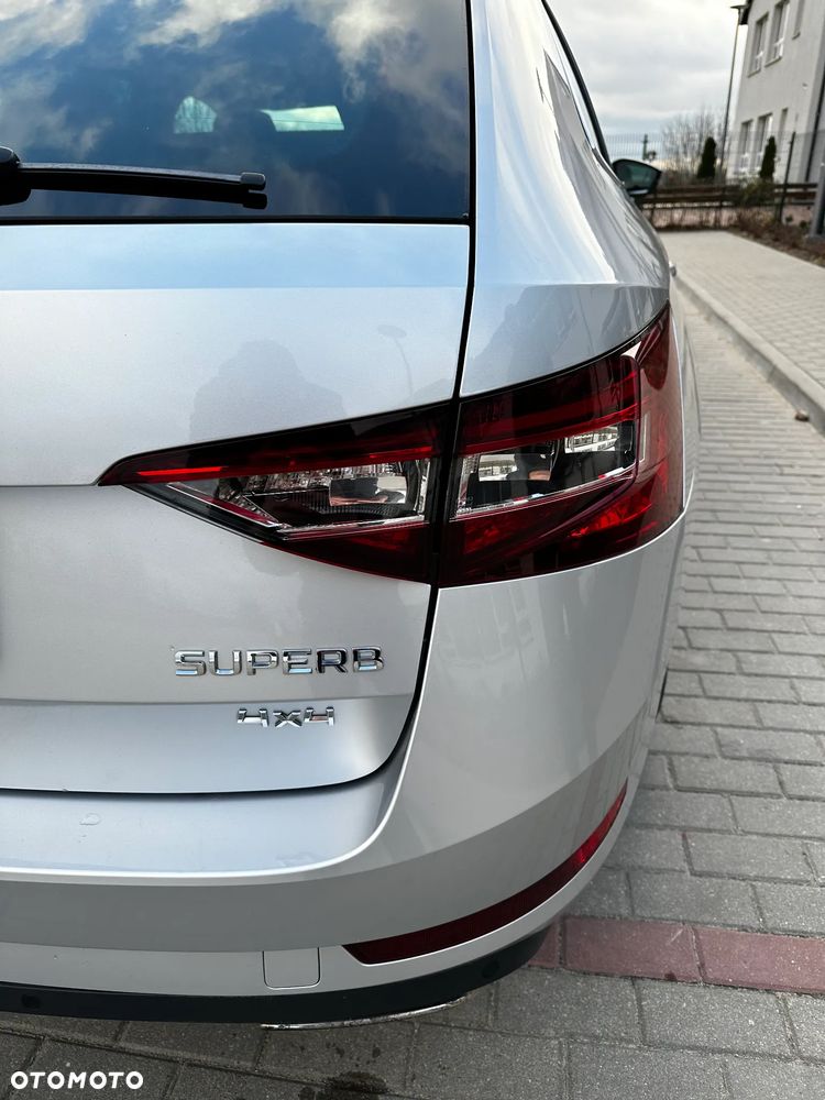 Skoda Superb 2.0 TSI 4x4 L&K DSG - 6