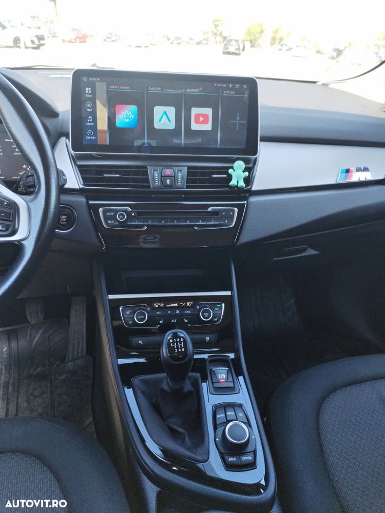 BMW Seria 2 218d - 7