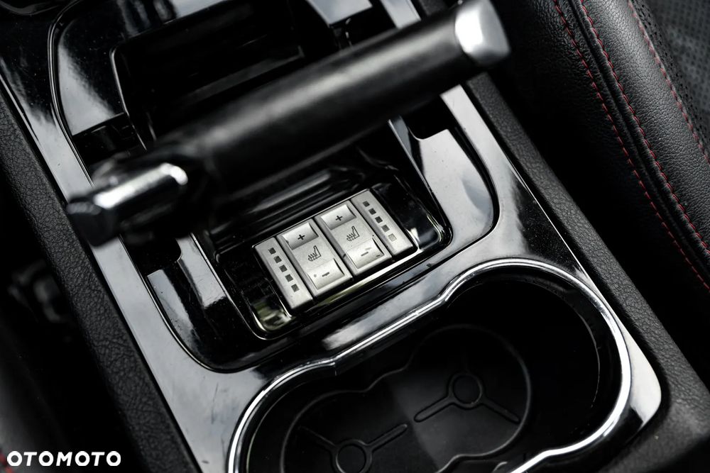 Ford S-Max 2.5 Titanium - 33