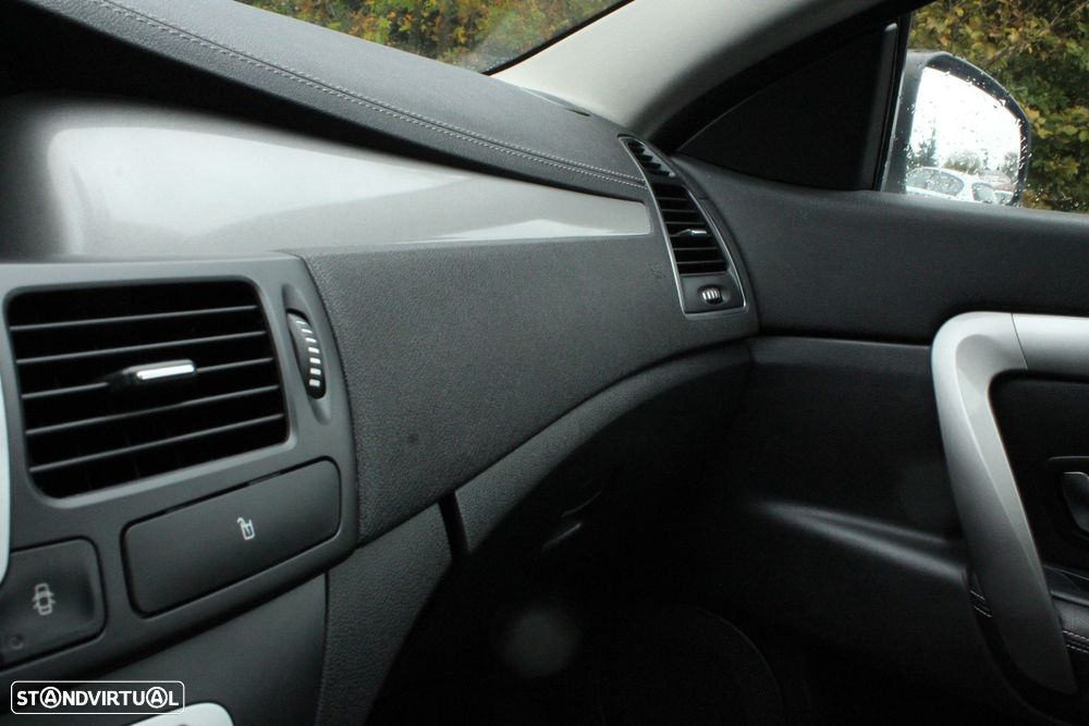 Renault Laguna Coupe 2.0 dCi Dynamique S 4Control - 30