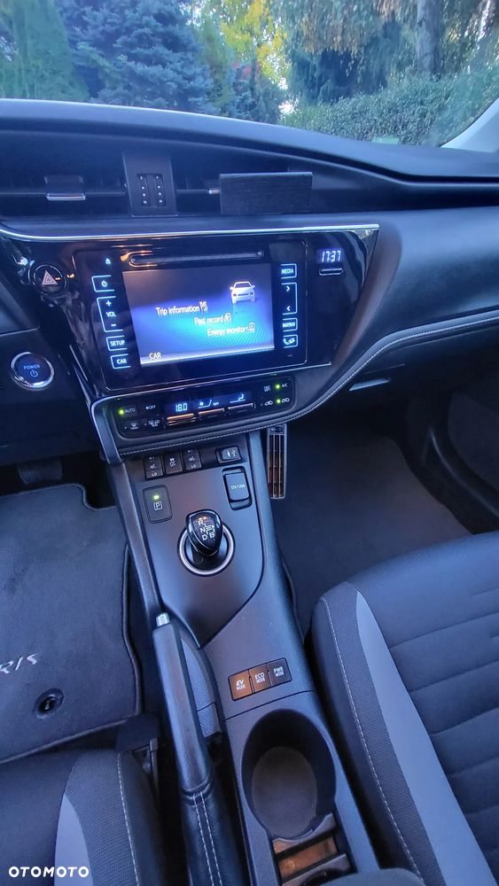 Toyota Auris 1.8 HSD Luna - 14