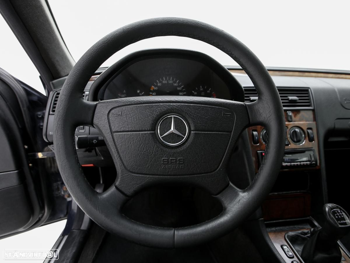 Mercedes-Benz C 220 - 14