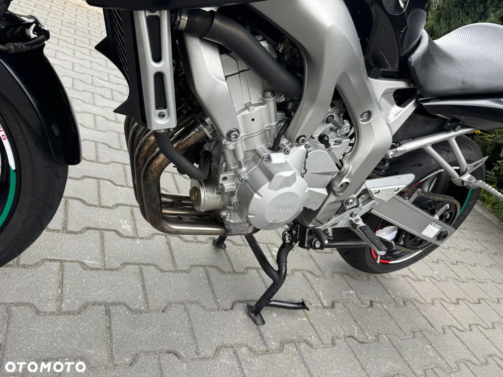 Yamaha FZ6 - 25