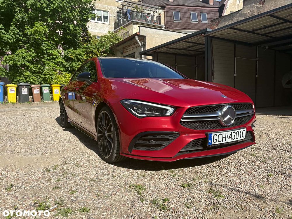 Mercedes-Benz CLA - 12