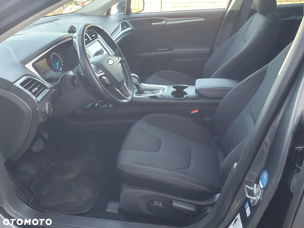 Ford Mondeo - 23