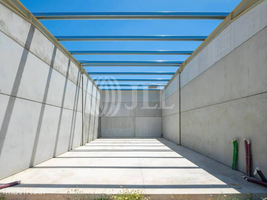 Armazém no Centro Empresarial, em Almancil Algarve - Grande imagem: 4/27