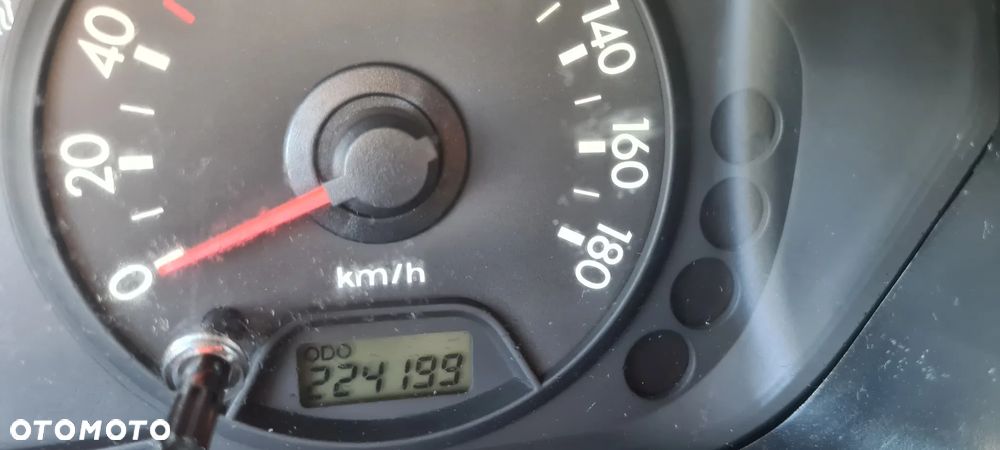 Kia Picanto 1.1 LX - 8