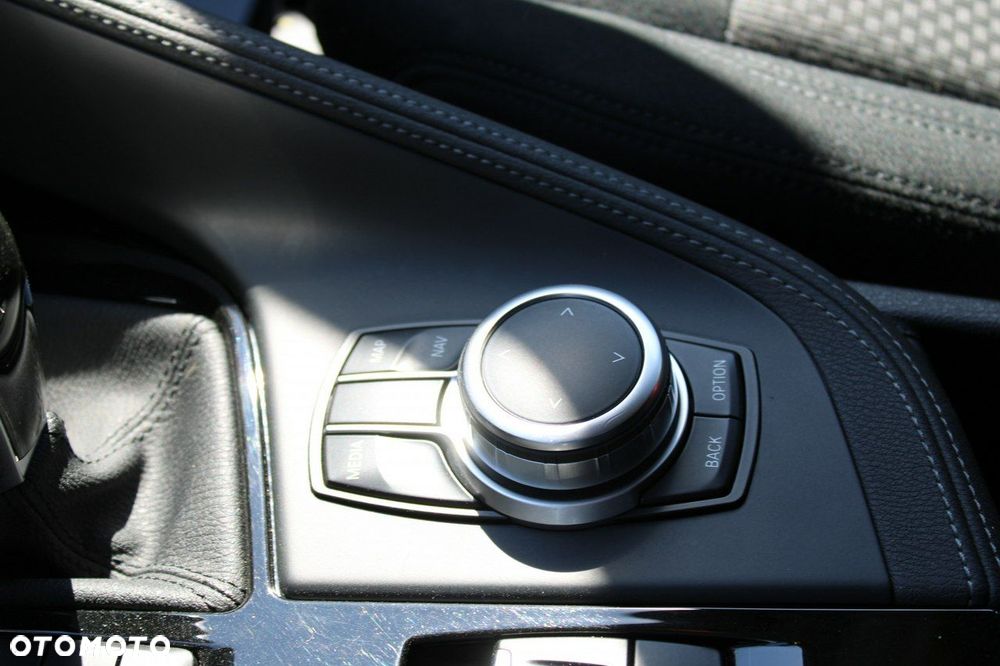 BMW X2 sDrive18i Advantage - 29