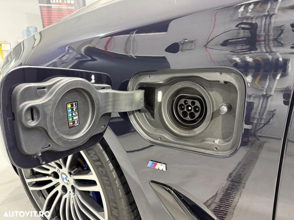 BMW Seria 5 530e Aut. M Sport Edition - 24