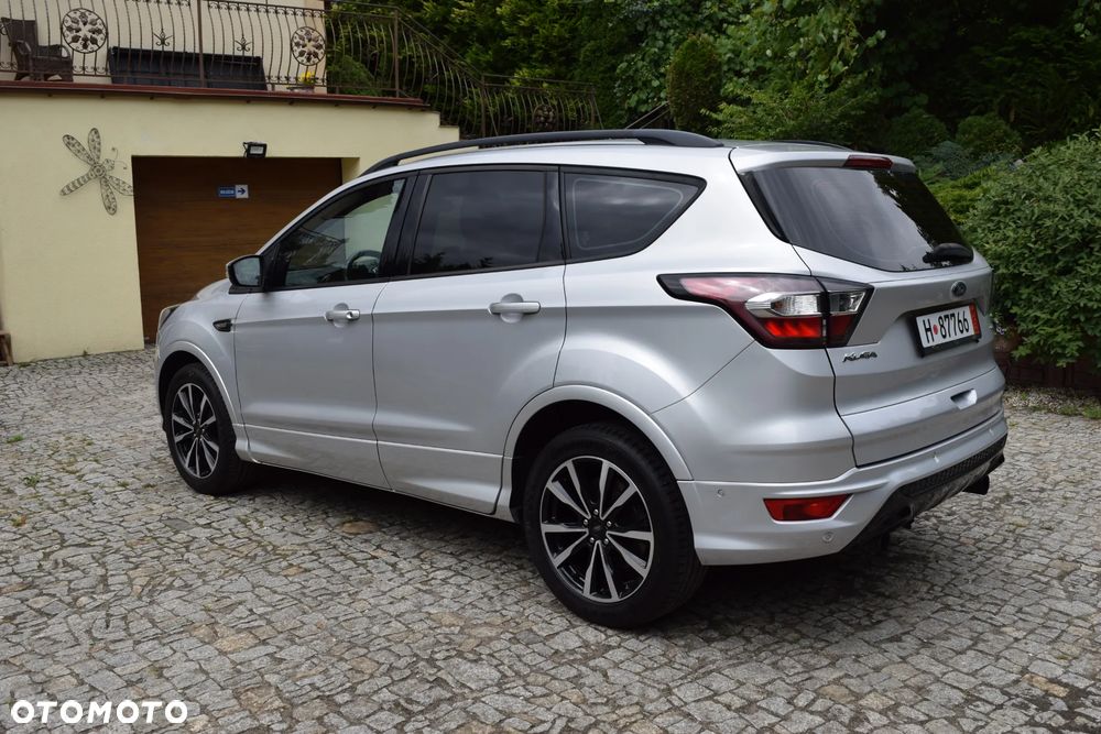 Ford Kuga 1.5 EcoBoost 2x4 ST-Line - 5