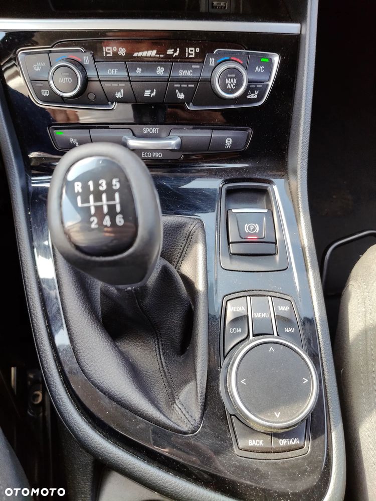 BMW Seria 2 216d GT Advantage - 37