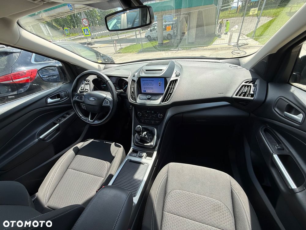 Ford Kuga - 15
