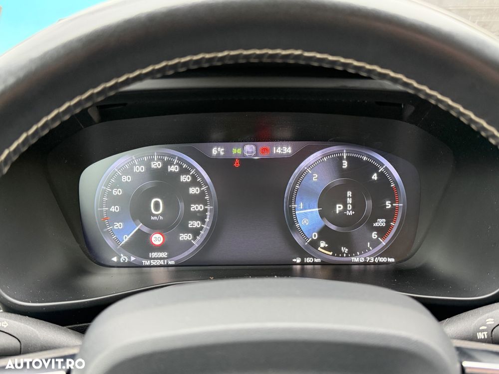 Volvo XC 40 D3 R-Design - 22