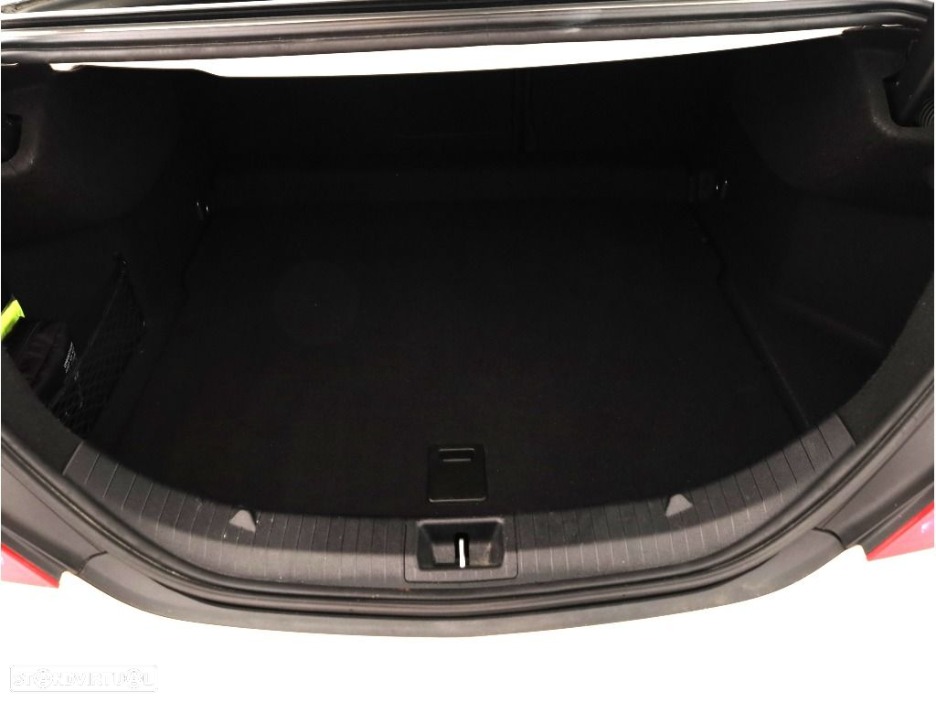 Mercedes-Benz CLA 180 d Aut. - 17