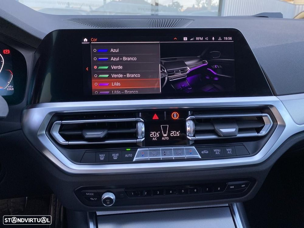 BMW 318 d Pack Desportivo M Auto - 34