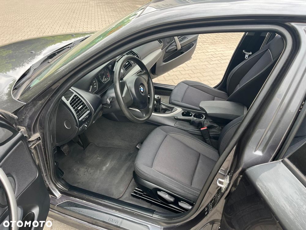 BMW Seria 1 118d DPF - 10