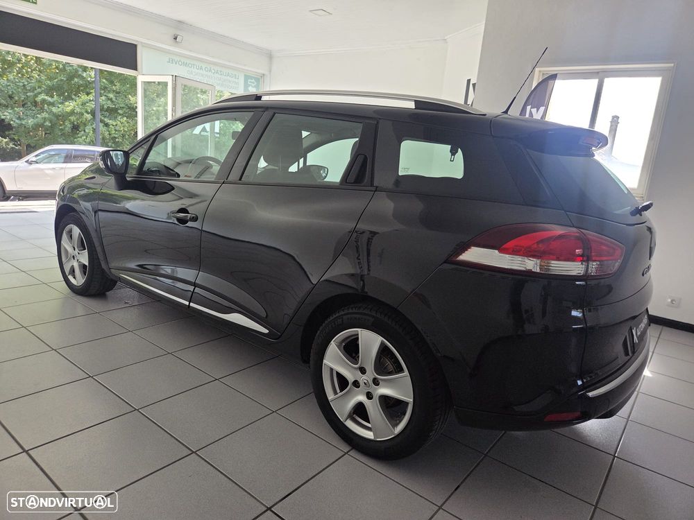 Renault Clio Sport Tourer (Energy) dCi 90 Bose Edition - 6