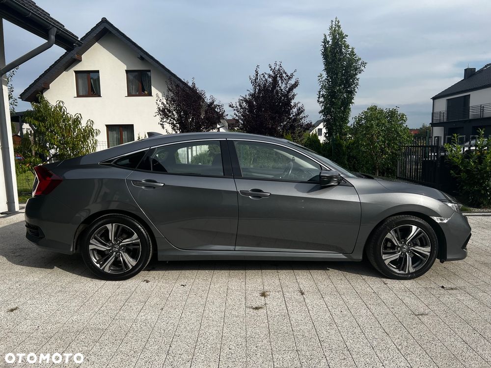 Honda Civic 1.5 T Elegance CVT - 18