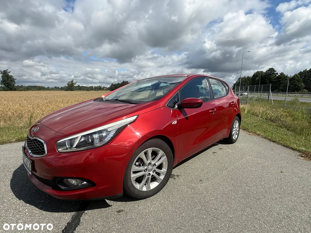 Kia Ceed 1.6 GDI L - 1