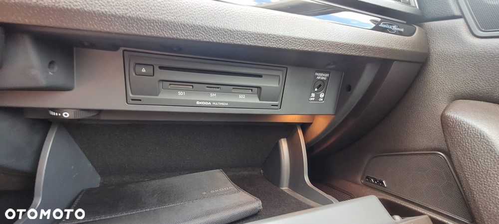 Skoda Superb 2.0 TDI 4x4 DSG L&K - 22