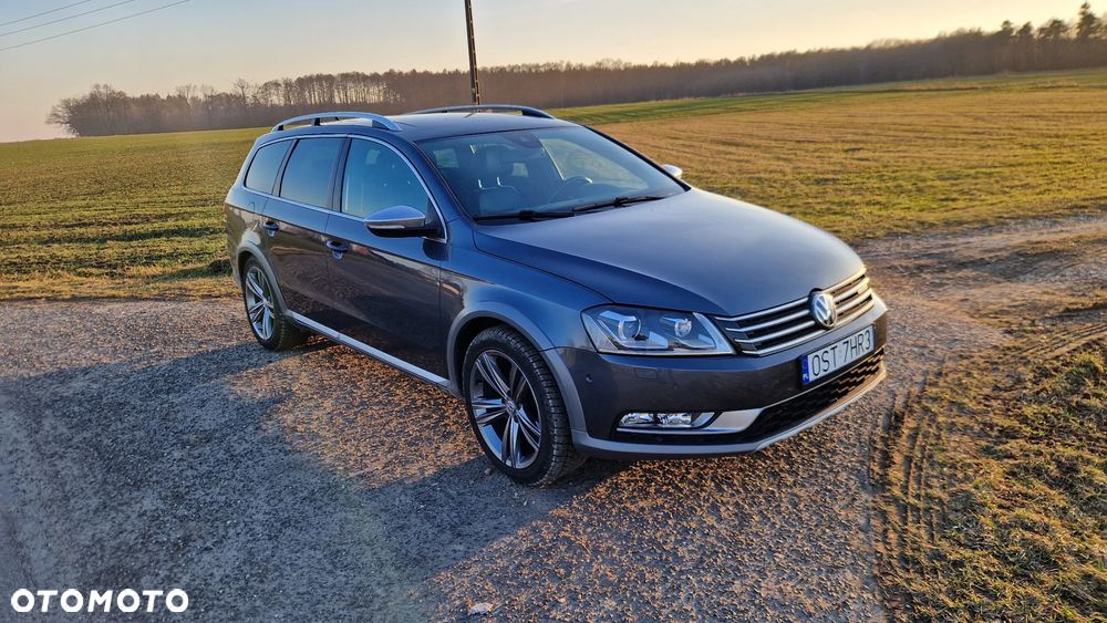Volkswagen Passat 2.0 TDI 4Motion DSG BlueMotion Tech Highline - 9