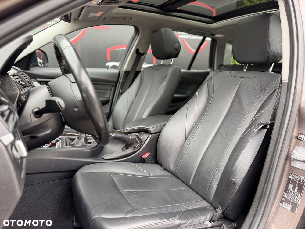 BMW Seria 3 318d Luxury Line EU6 - 16
