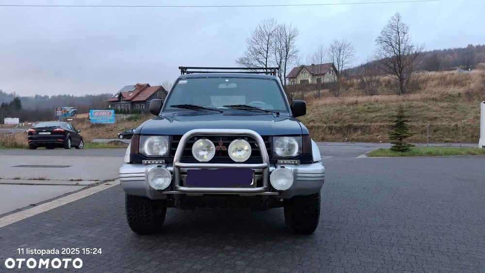 Mitsubishi Pajero - 2