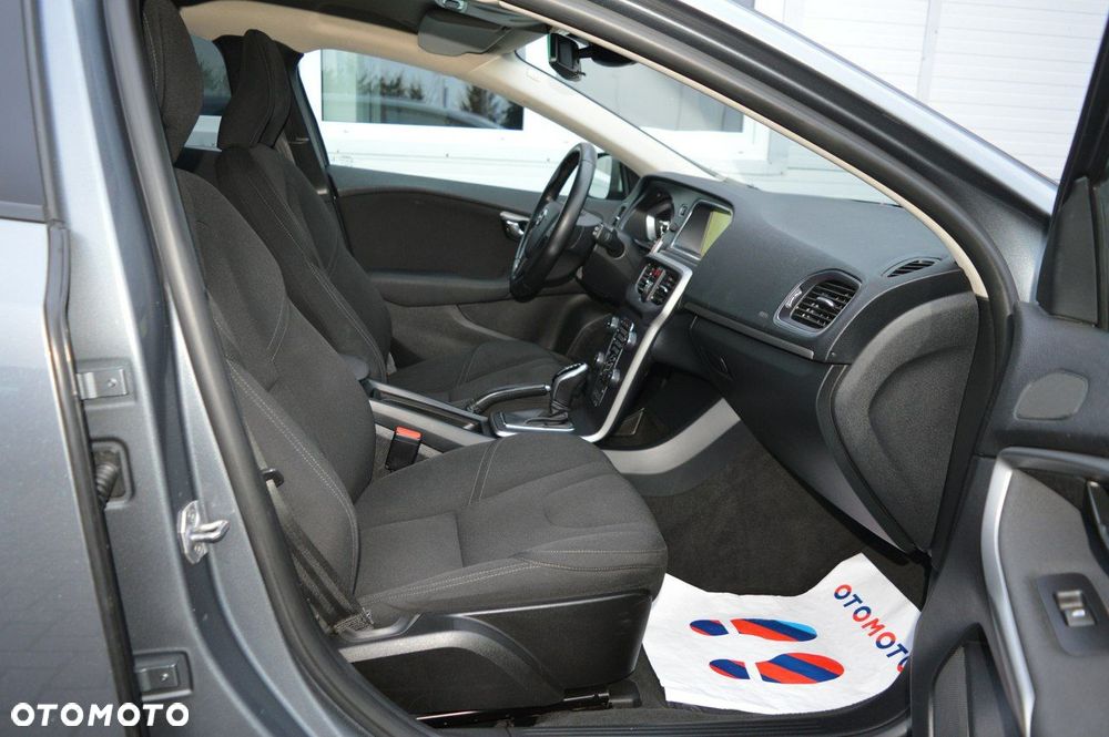 Volvo V40 D2 Geartronic Kinetic - 28
