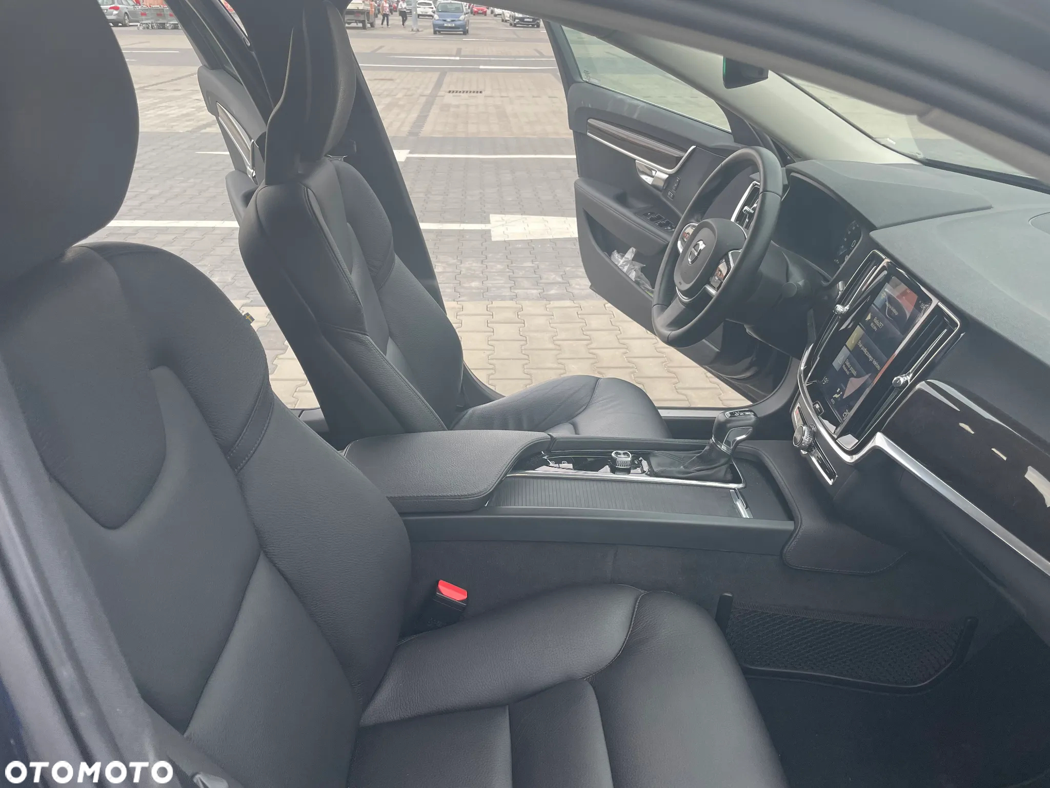 Volvo S90 D4 AWD Momentum - 25