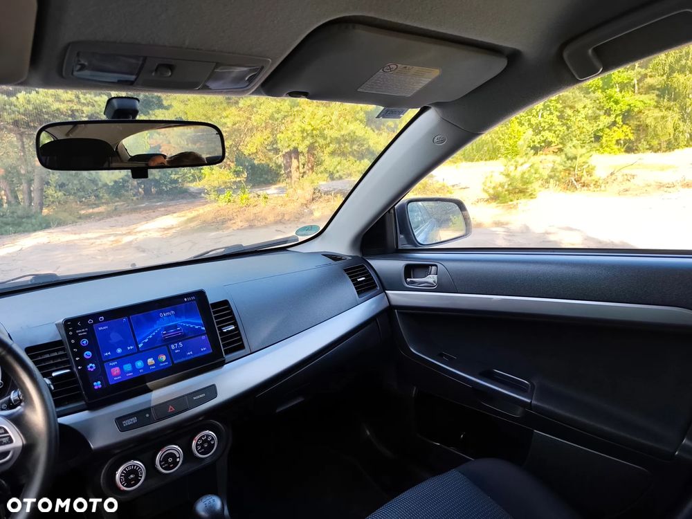 Mitsubishi Lancer 1.8 Intense - 19